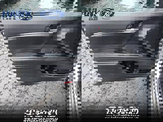 Used 2023 Toyota Camry SE image 17