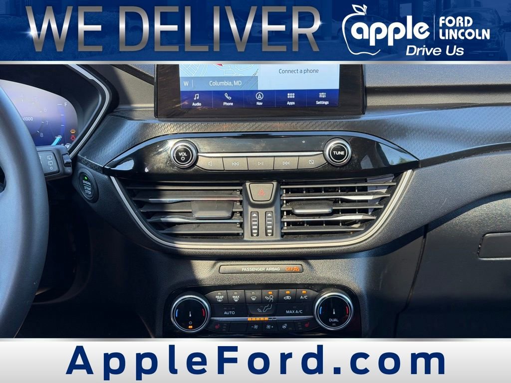 Certified 2022 Ford Escape SEL w/ SEL Stealth AWD Package image 10