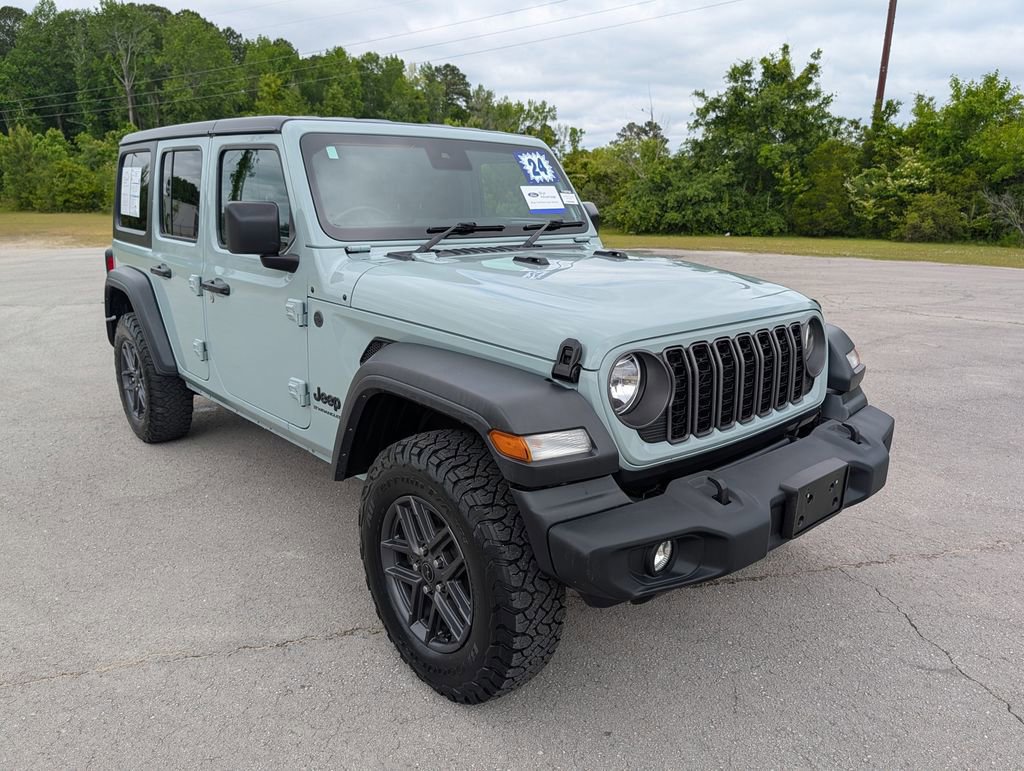 Used 2024 Jeep Wrangler Unlimited Sport w/ Convenience Group AWD/4WD image 2