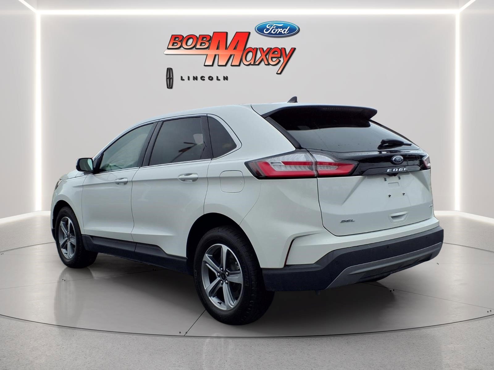 Certified 2024 Ford Edge SEL w/ Convenience Package AWD/4WD image 7