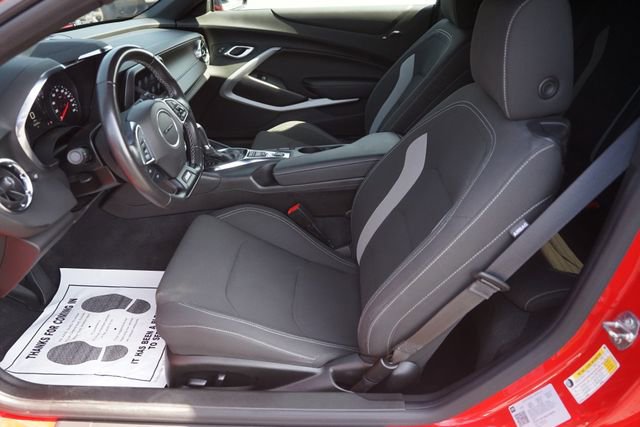 Used 2022 Chevrolet Camaro SS RWD image 9