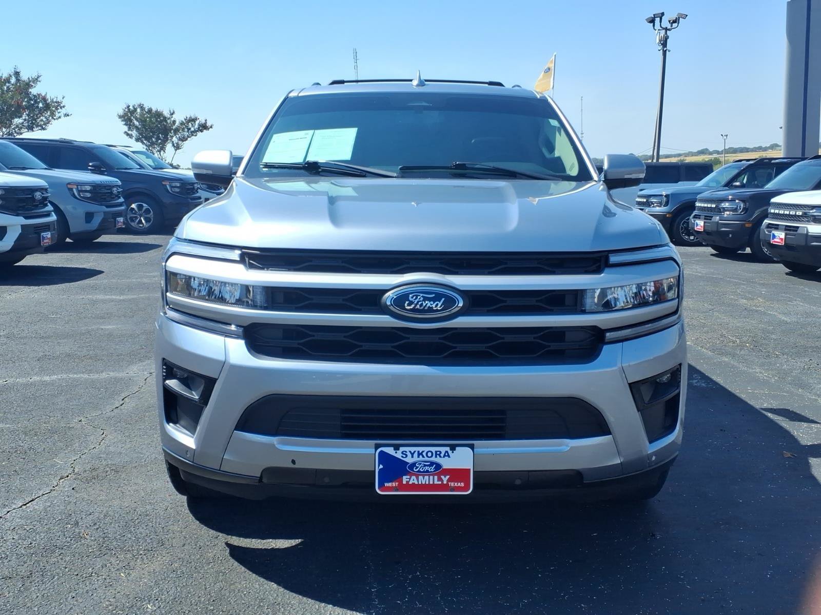 Certified 2023 Ford Expedition XLT RWD image 2