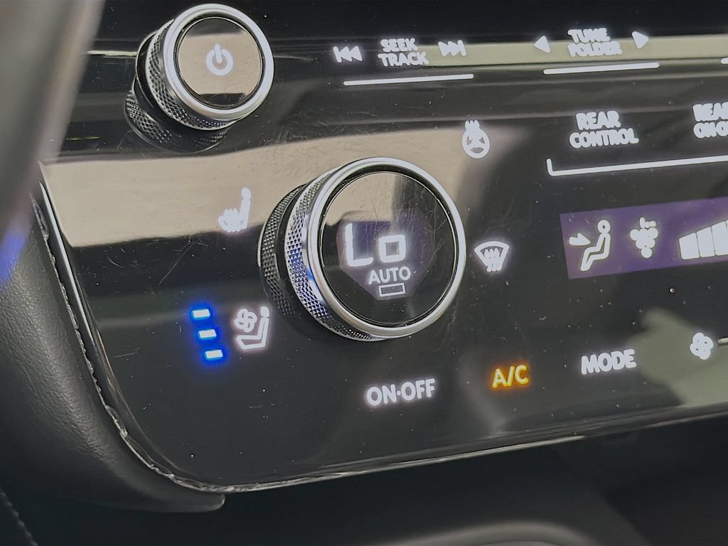 Used 2023 INFINITI QX60 Sensory w/ Vision Package AWD/4WD image 26