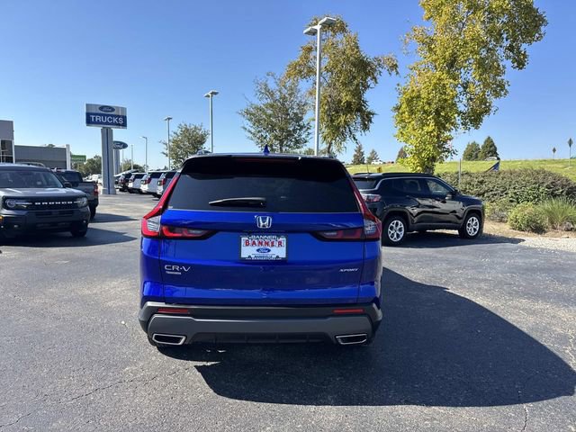 Used 2023 Honda CR-V Sport image 2