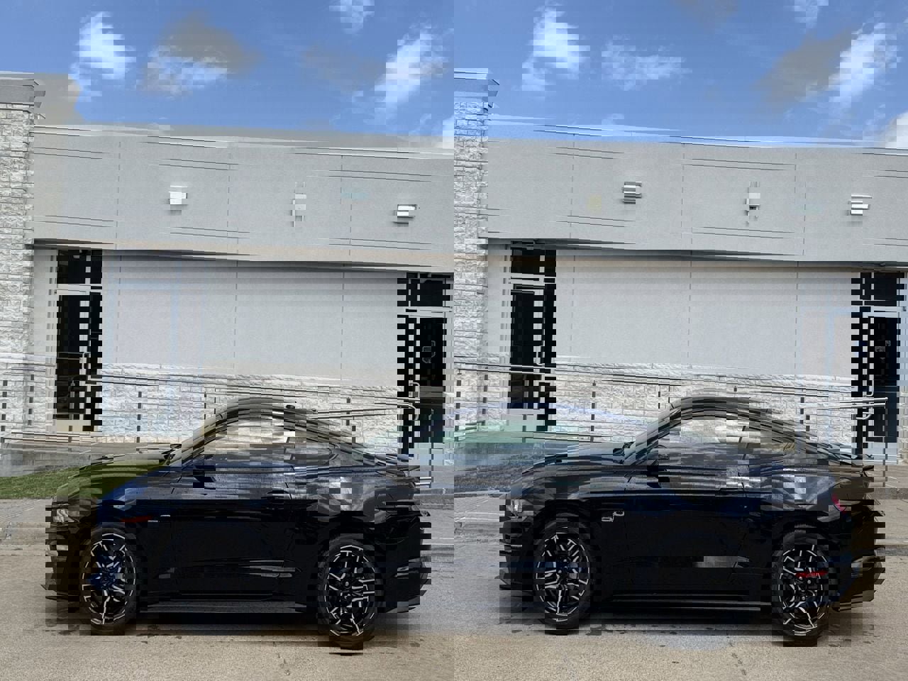 Certified 2019 Ford Mustang GT image 3