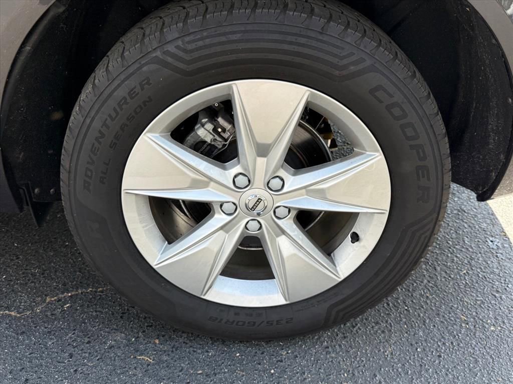 Used 2022 Volvo XC60 B5 Momentum AWD/4WD image 14