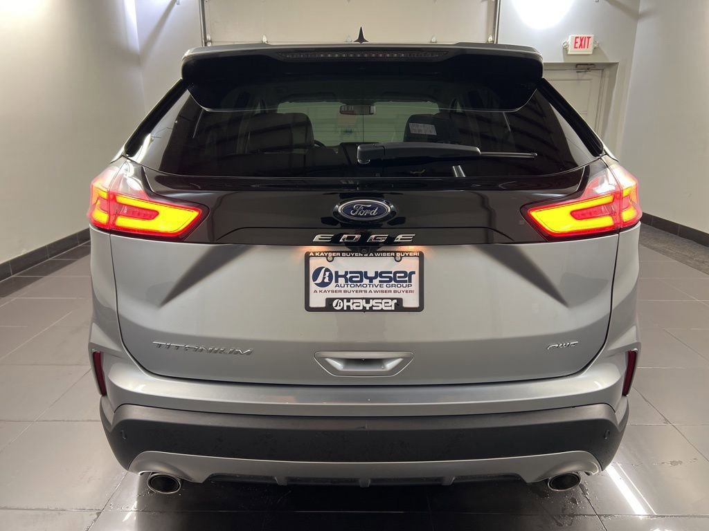 Certified 2024 Ford Edge Titanium AWD/4WD image 3