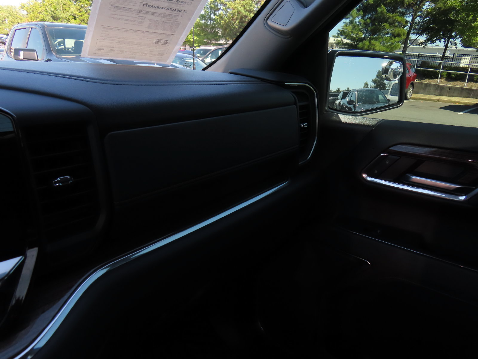 Used 2024 Chevrolet Silverado 1500 LT AWD/4WD image 23