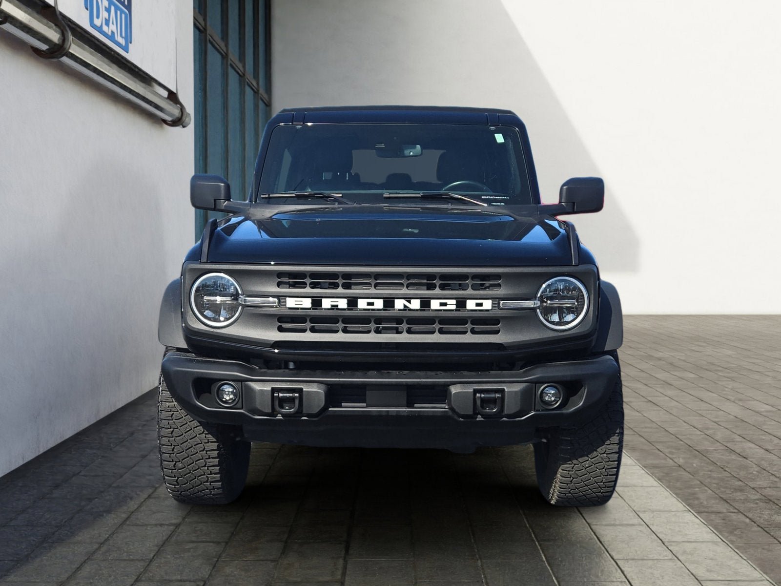 Certified 2024 Ford Bronco Black Diamond w/ Sasquatch Package AWD/4WD image 8