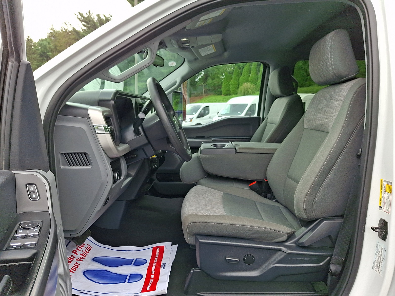 Certified 2025 Ford F250 XLT AWD/4WD image 14