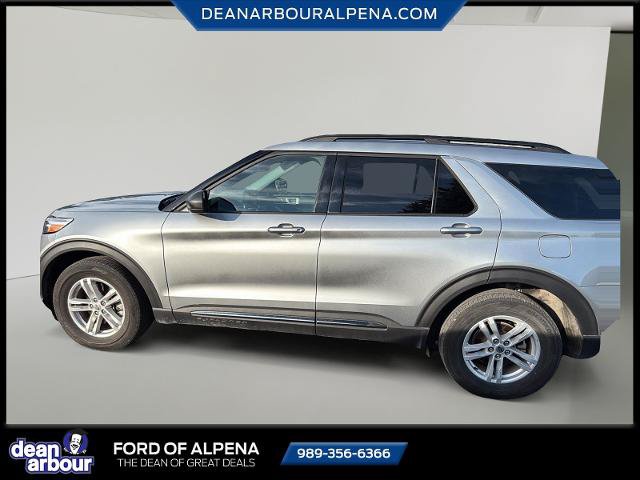 Certified 2023 Ford Explorer XLT w/ Equipment Group 202A AWD/4WD image 5