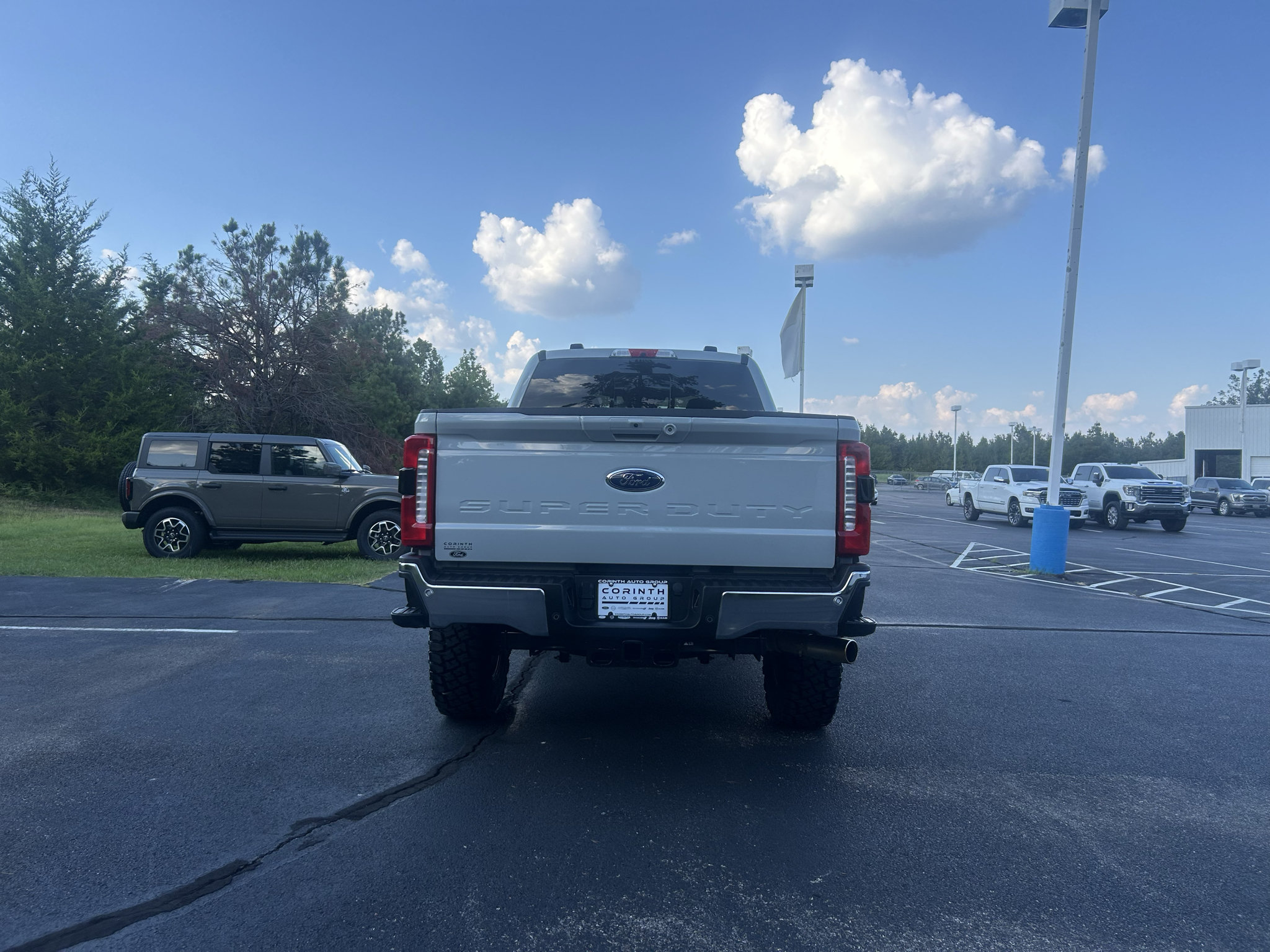 Certified 2025 Ford F350 Lariat w/ Lariat Ultimate Package AWD/4WD image 6
