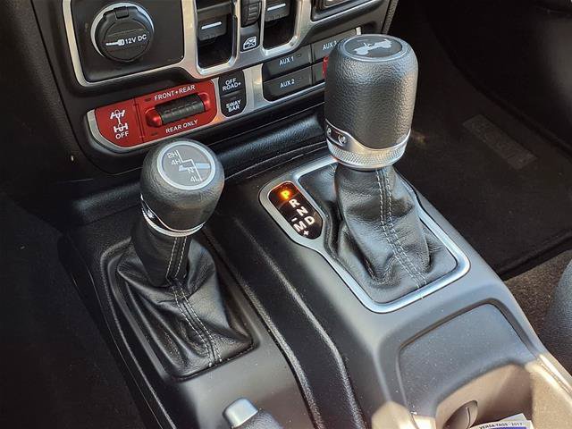 Used 2026 Jeep Wrangler Unlimited Rubicon AWD/4WD image 11