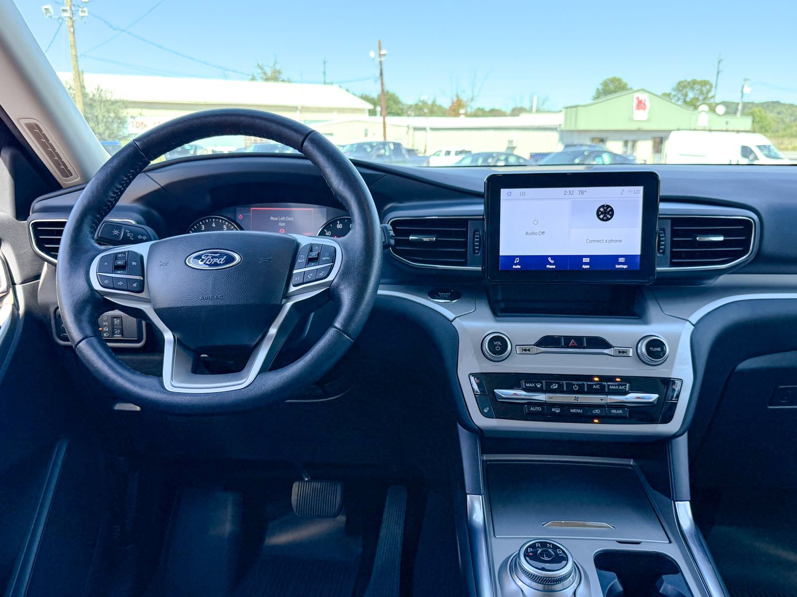 Certified 2023 Ford Explorer XLT w/ Equipment Group 202A AWD/4WD image 21
