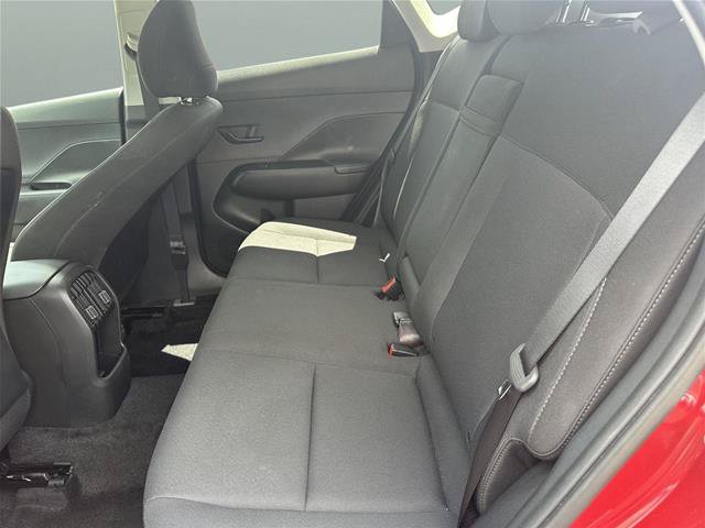 Used 2025 Hyundai Kona SEL AWD/4WD image 14