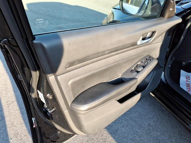 Used 2025 Nissan Altima 2.5 SV FWD image 8
