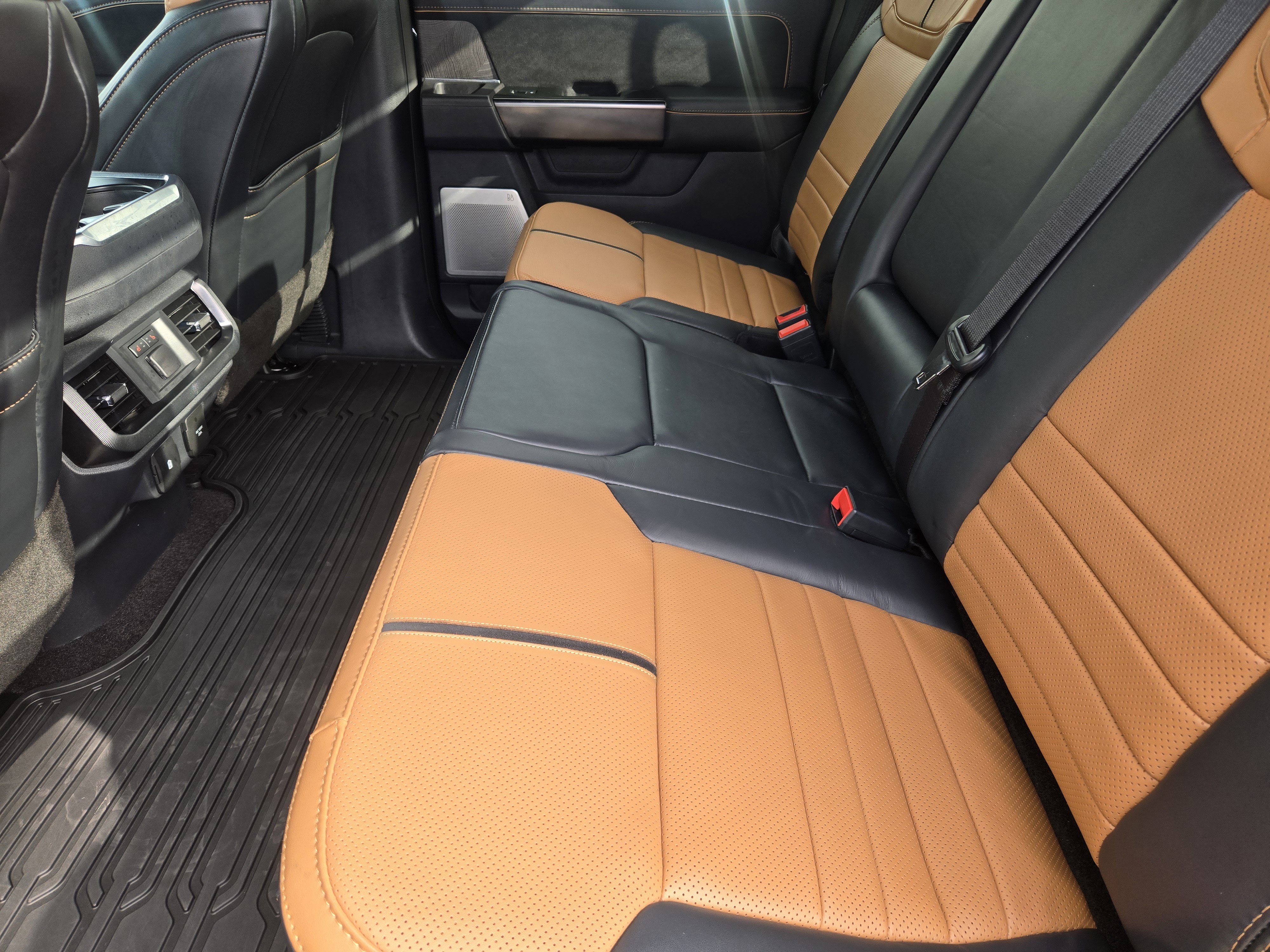 Certified 2022 Ford F150 Platinum w/ Equipment Group 701A High image 21