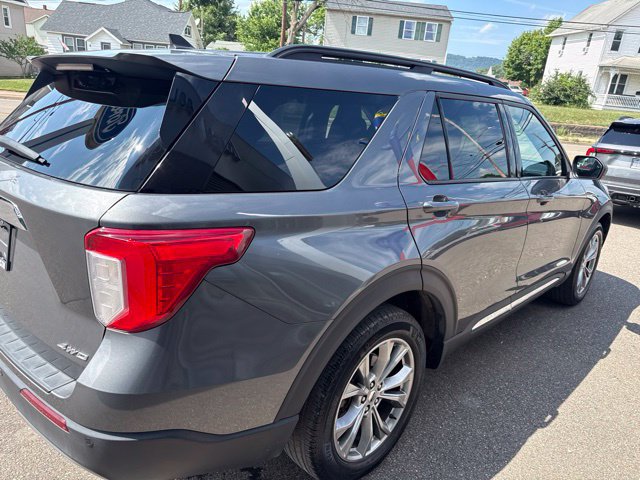 Certified 2023 Ford Explorer XLT w/ Equipment Group 202A AWD/4WD image 6