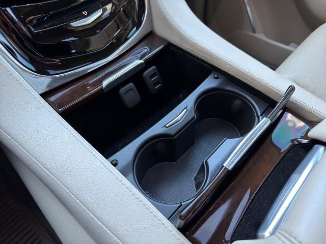 Used 2017 Cadillac Escalade Luxury image 28