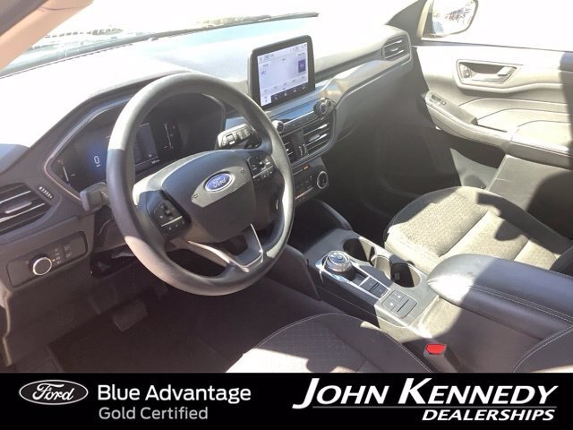 Certified 2025 Ford Escape Active AWD/4WD image 9