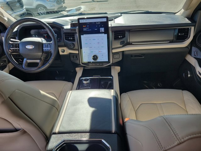 Certified 2023 Ford Expedition Platinum image 20