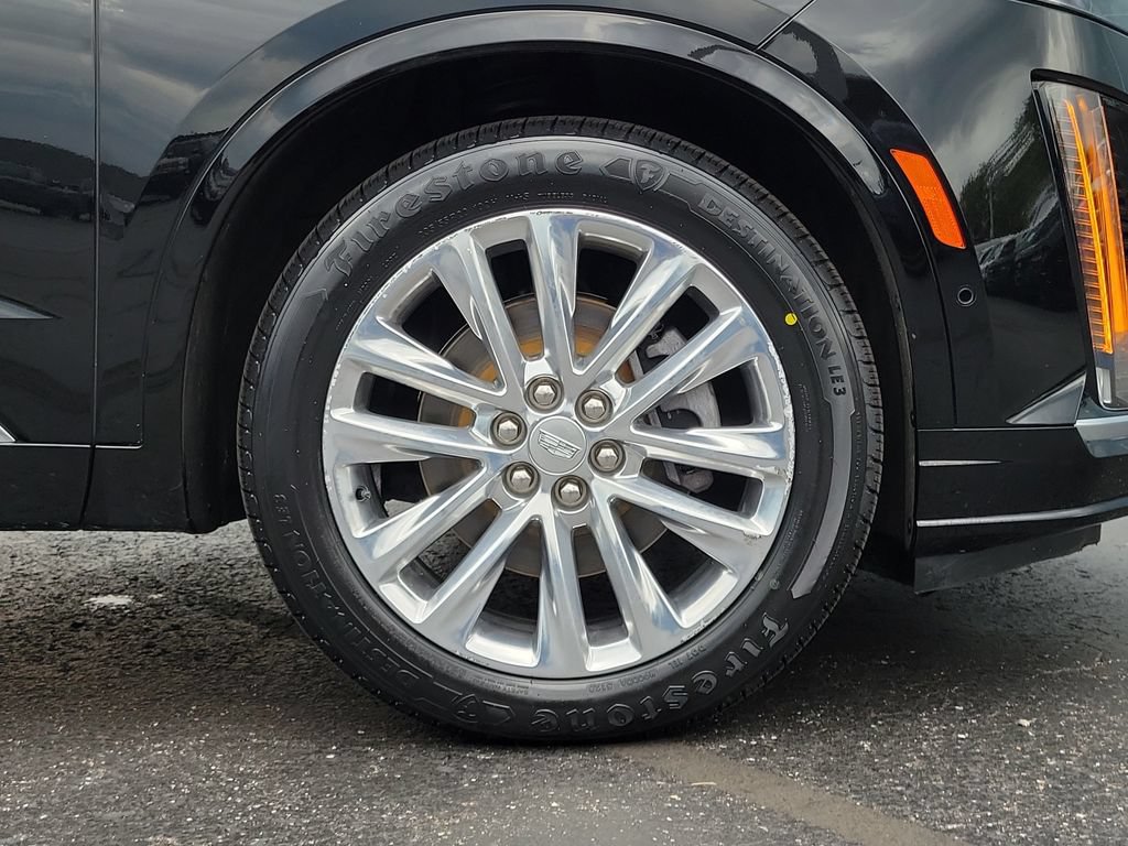 Used 2020 Cadillac XT6 Premium Luxury w/ Platinum Package AWD/4WD image 9