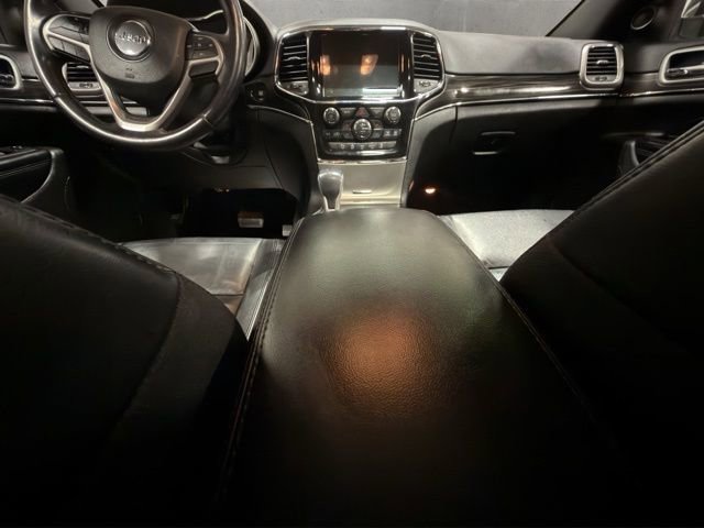 Used 2022 Jeep Grand Cherokee Limited AWD/4WD image 15