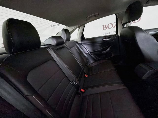 Used 2023 Volkswagen Jetta SE FWD image 31