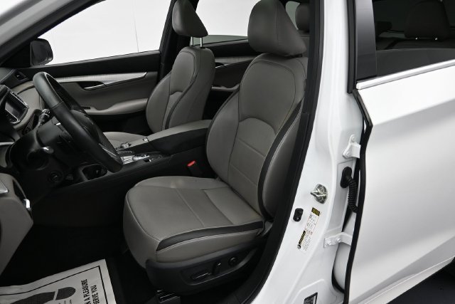 Used 2023 INFINITI QX50 Sensory AWD/4WD image 11