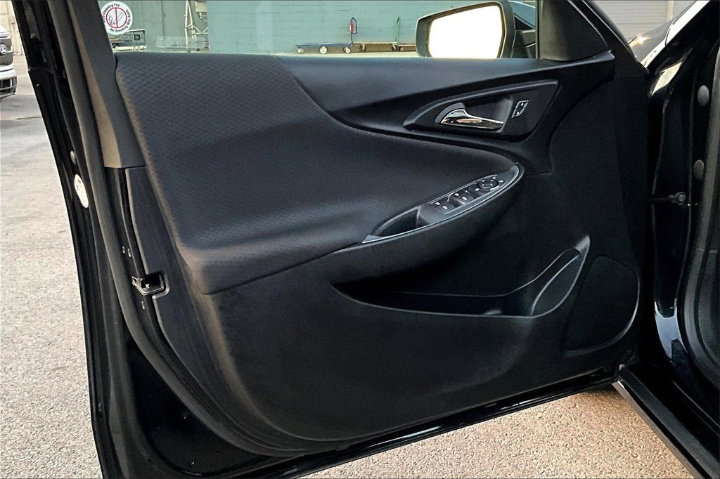 Used 2024 Chevrolet Malibu LT image 22