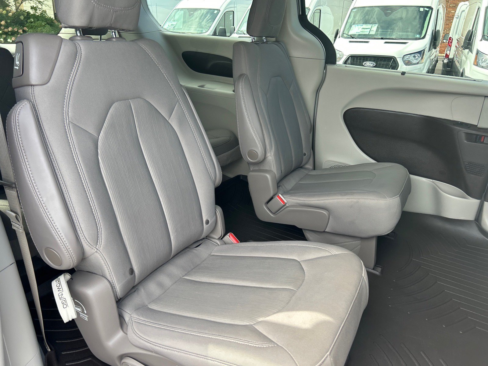 Used 2020 Chrysler Pacifica Touring w/ Advanced Safetytec Group FWD image 21