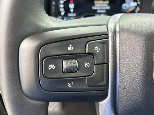 Used 2024 GMC Yukon SLT image 28