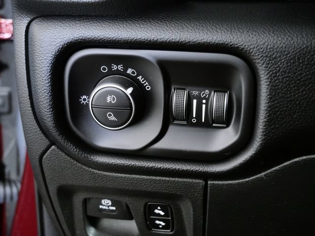 Used 2019 RAM 1500 Big Horn AWD/4WD image 27