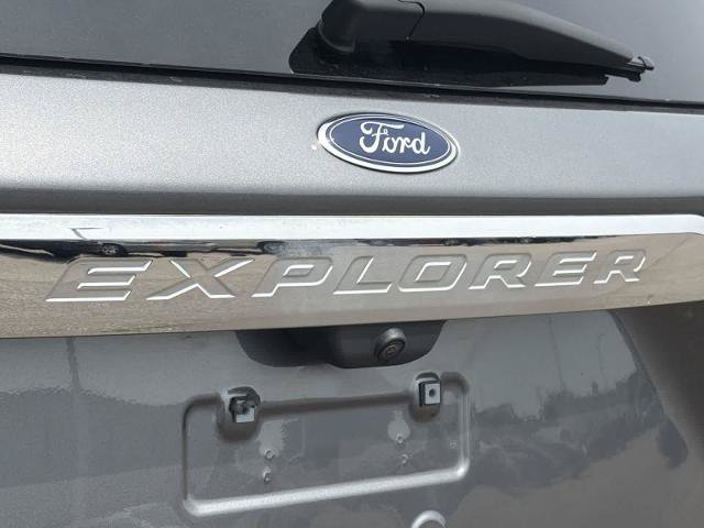 Certified 2024 Ford Explorer XLT w/ Equipment Group 202A AWD/4WD image 13