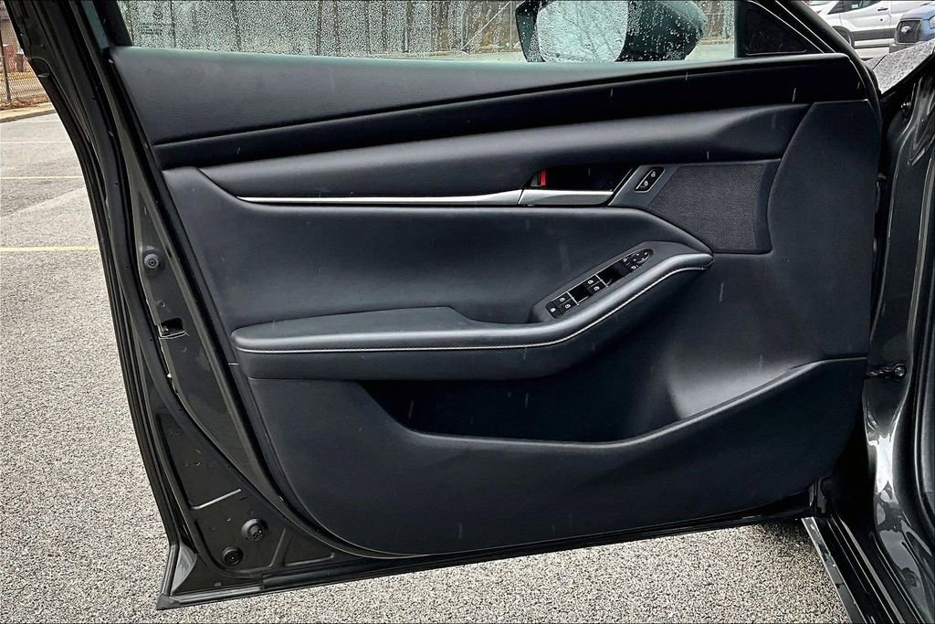 Used 2023 MAZDA MAZDA3 s image 21