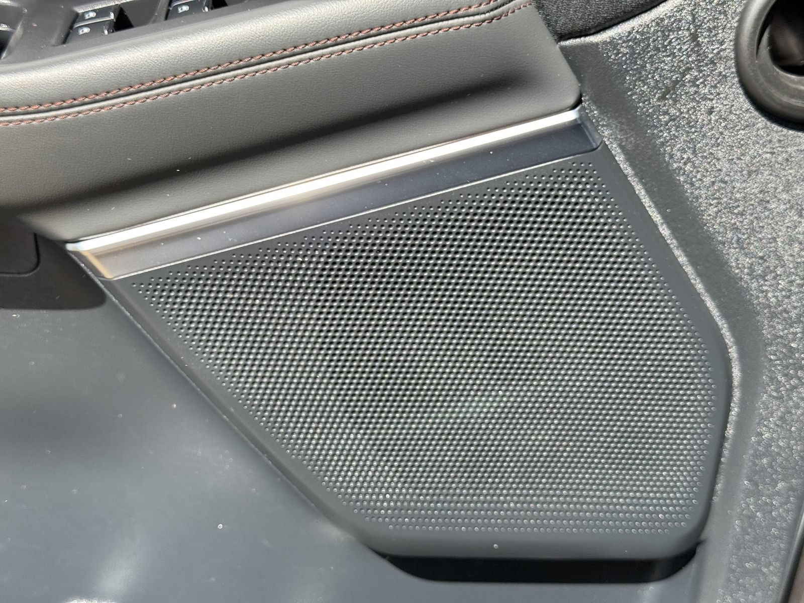 Certified 2025 Ford Expedition Active RWD image 27