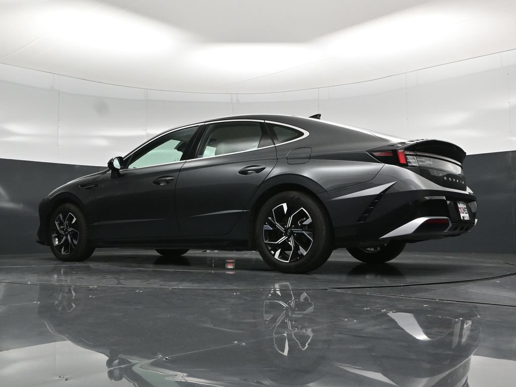 Used 2025 Hyundai Sonata SEL FWD image 55