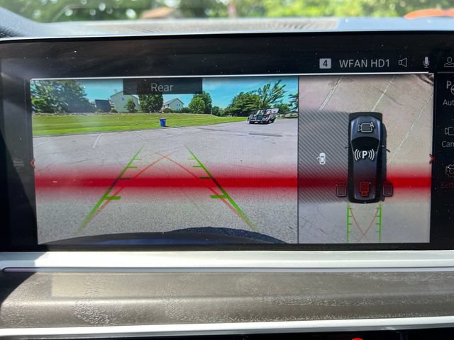 Used 2022 BMW X7 xDrive40i w/ Cold Weather Package AWD/4WD image 22