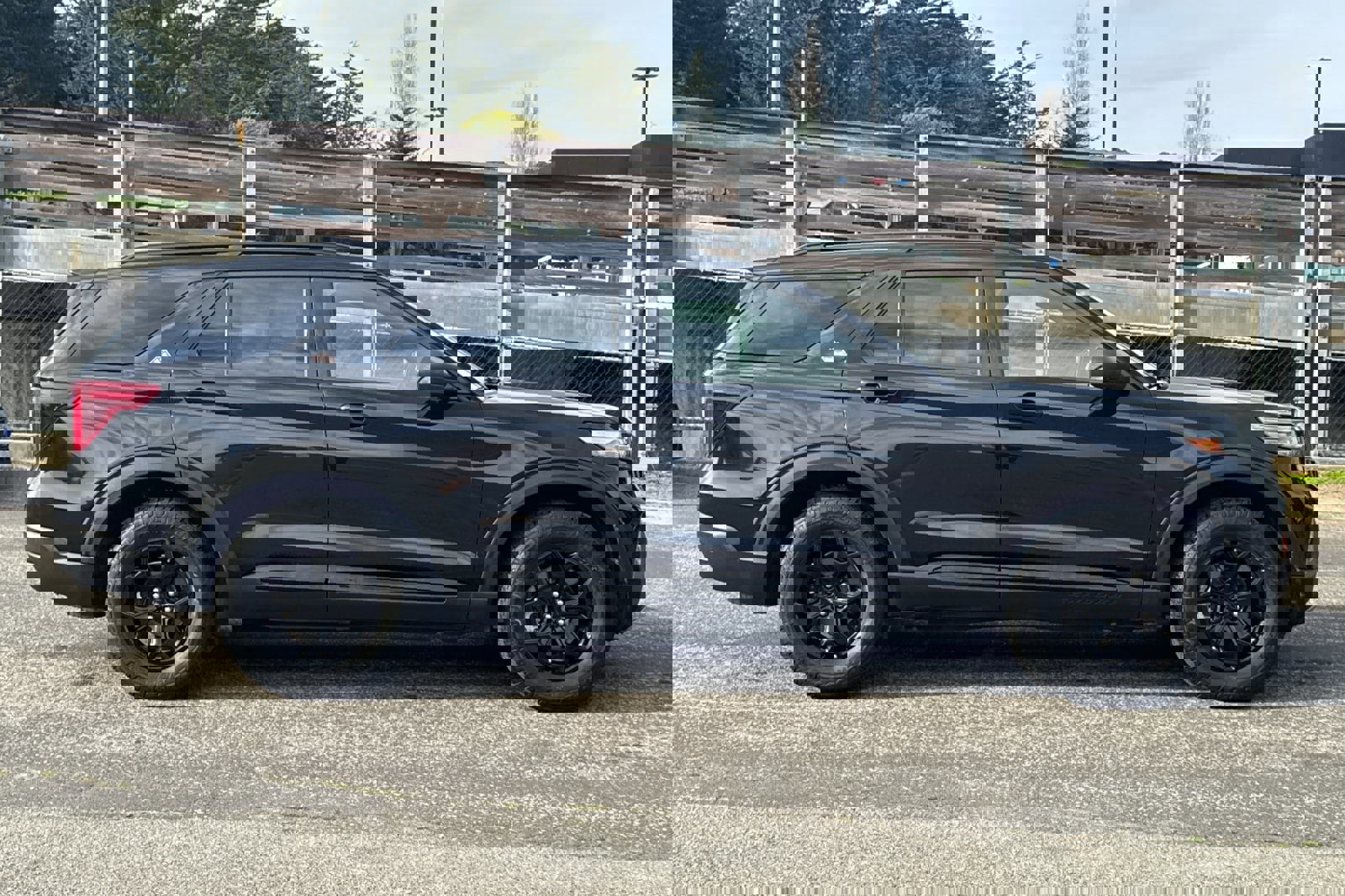 Certified 2021 Ford Explorer Timberline image 3