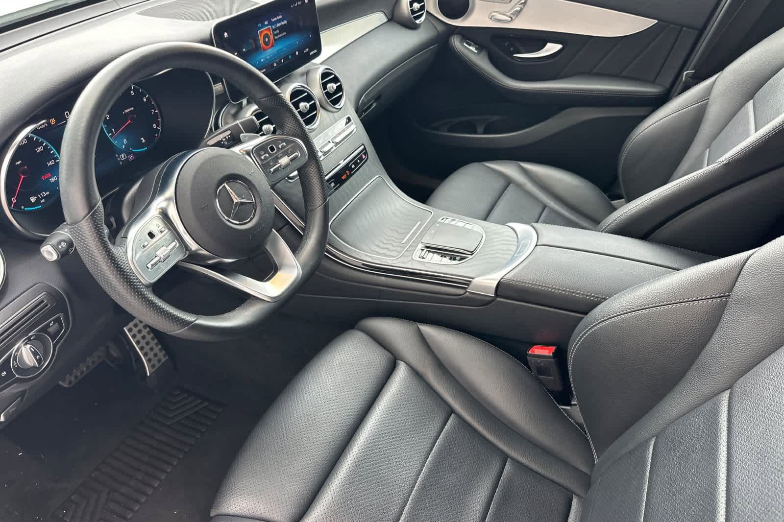 Used 2021 Mercedes-Benz GLC 300 4MATIC image 11