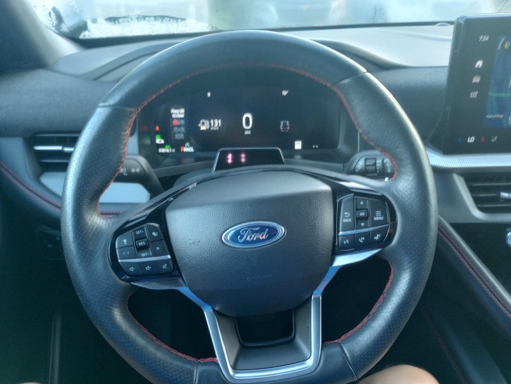 Certified 2025 Ford Explorer ST-Line AWD/4WD image 26