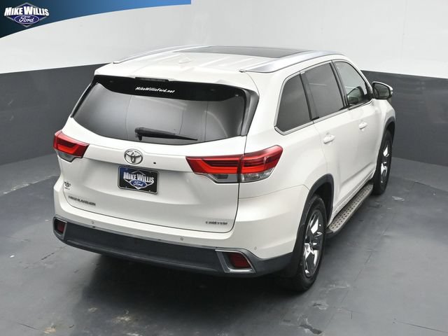 Used 2019 Toyota Highlander Limited Platinum FWD image 15