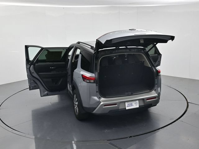 Used 2024 Nissan Pathfinder SL AWD/4WD image 48