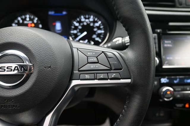 Used 2020 Nissan Rogue SV FWD image 14