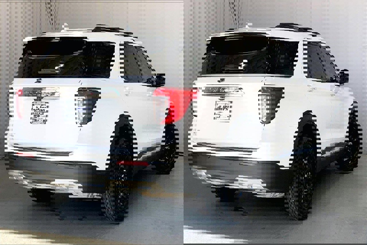 Certified 2023 Ford Explorer XLT w/ Equipment Group 202A image 13