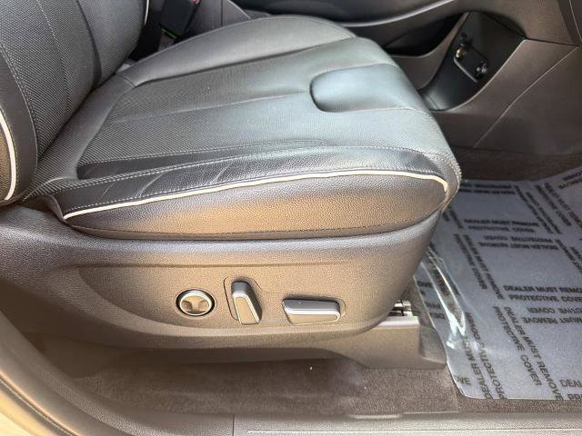 Used 2023 Hyundai Palisade Limited w/ Cargo Package AWD/4WD image 16