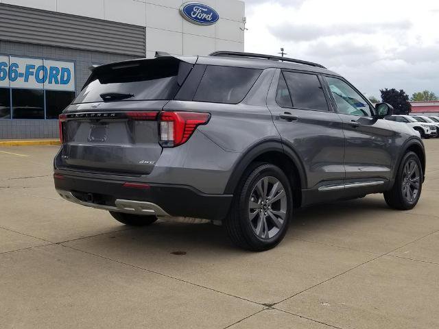 Certified 2025 Ford Explorer Active w/ Active Comfort Package AWD/4WD image 2