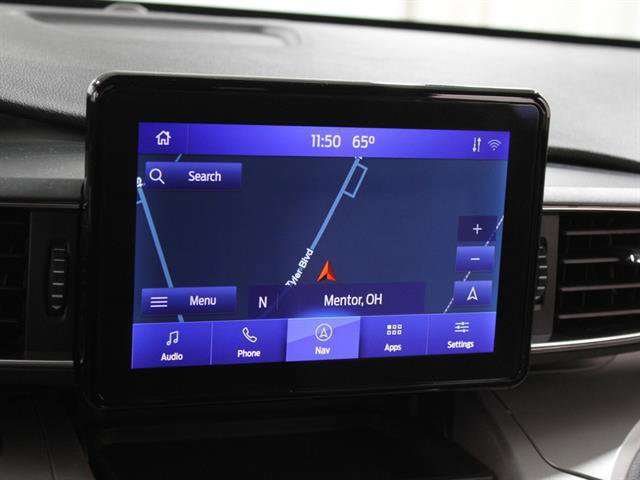 Certified 2022 Ford Explorer XLT w/ Equipment Group 202A image 15