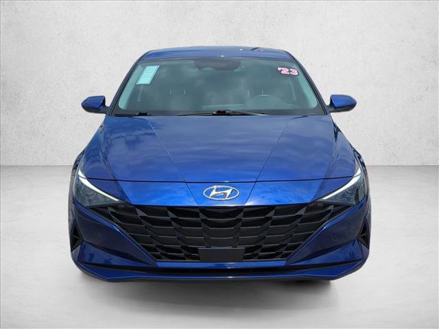 Used 2023 Hyundai Elantra SEL w/ Convenience Package FWD image 2