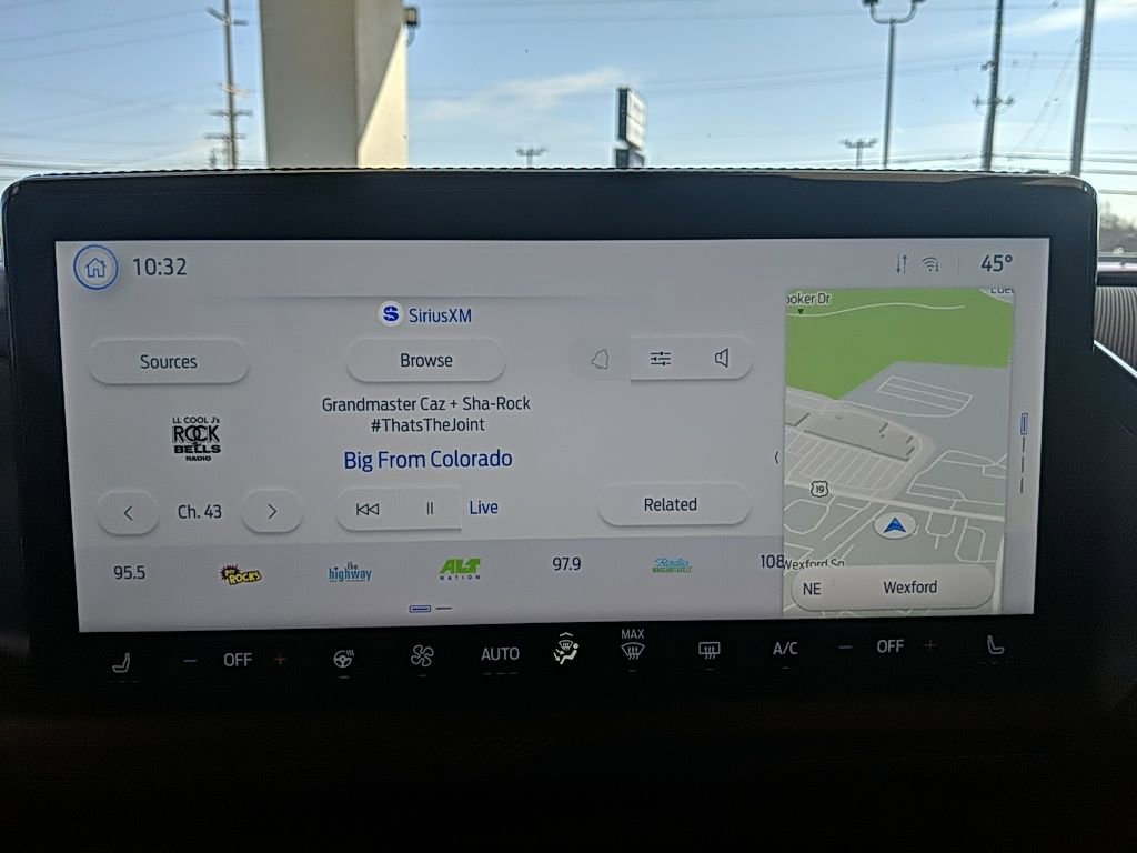 Certified 2025 Ford Bronco Sport Outer Banks w/ Outer Banks Tech Package+ AWD/4WD image 18